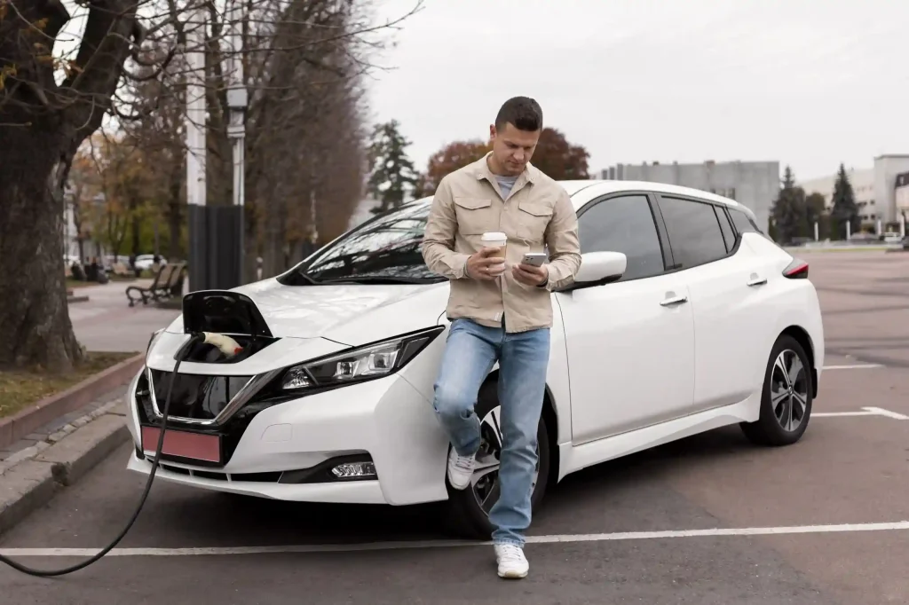 Cuanto tarda en cargar un coche eléctrico