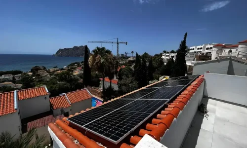 servicio para mantener instalaciones fotovoltaicas en viviendas